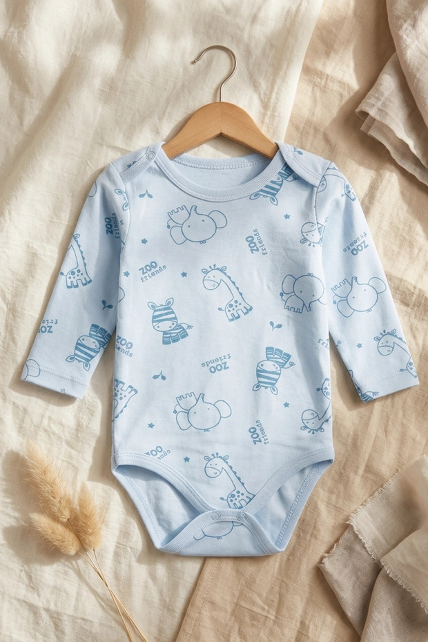 100% Natural Cotton Long-Sleeved Baby Bodysuit - Giraffe Print, Soft-Textured Fabric, Non-Irritating