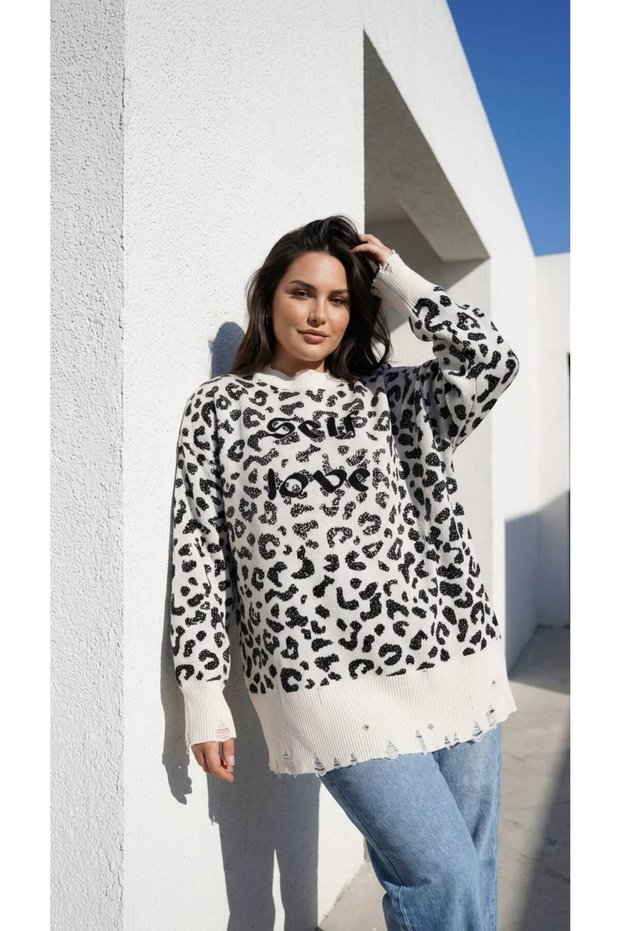 LEOPARD-PRINT LONG SWEATER WITH RIP-DETAILS