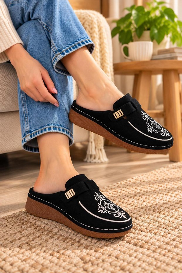 Closed-Toe, Massage-Sole, Anatomical, Soft, Everyday Embroidered Slippers