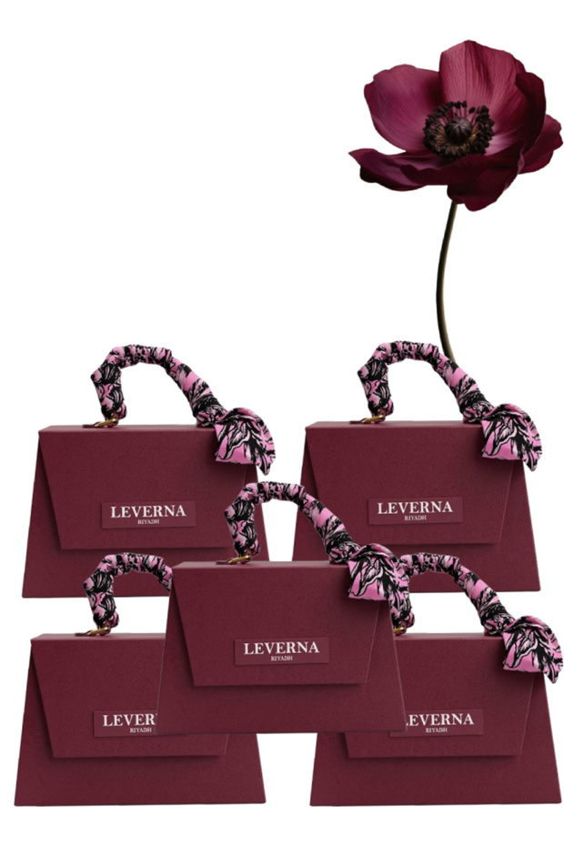 5 قطع من عبوة هدايا Riyadh Perfume