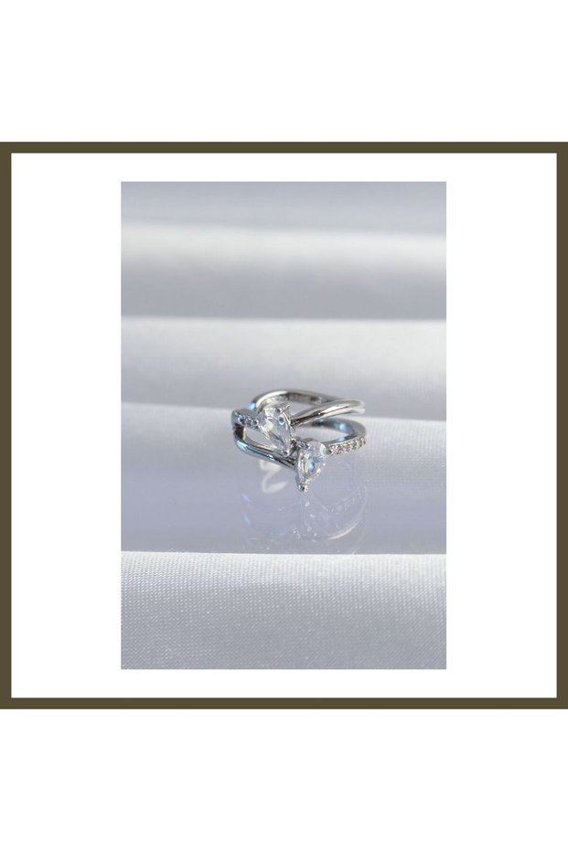 Rice-Shaped Silver-Toned Zircon Drop Earcuff Earrings BX