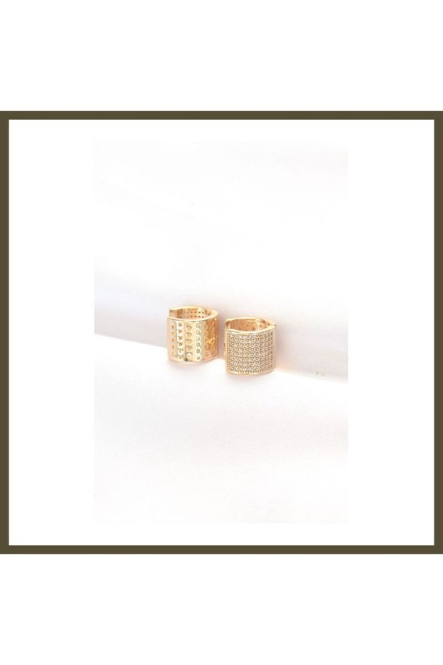 Minimalist Earrings with Gold-Toned Stones, BX