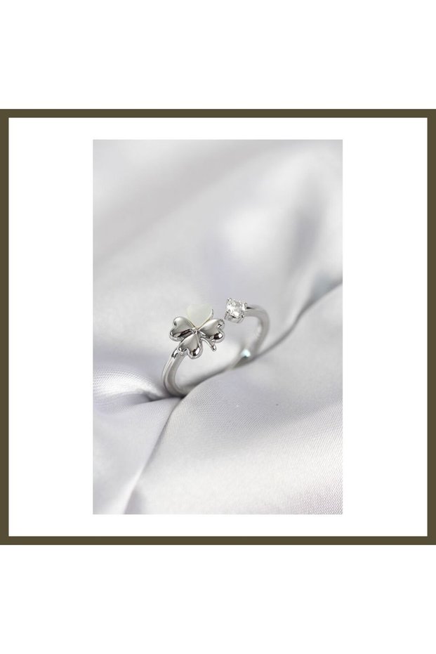 Silver-Colored Clover-Shaped Mother-of-Pearl Women's Ring BX
