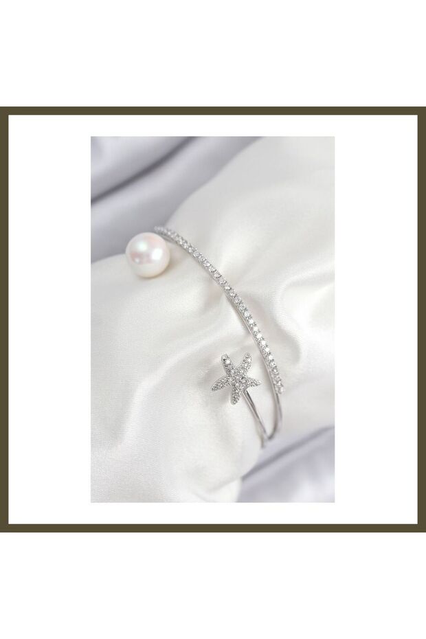 Silver-Colored Women's Bracelet with Rice-Shaped Zircon Stones, Star, and Pearl Design BX