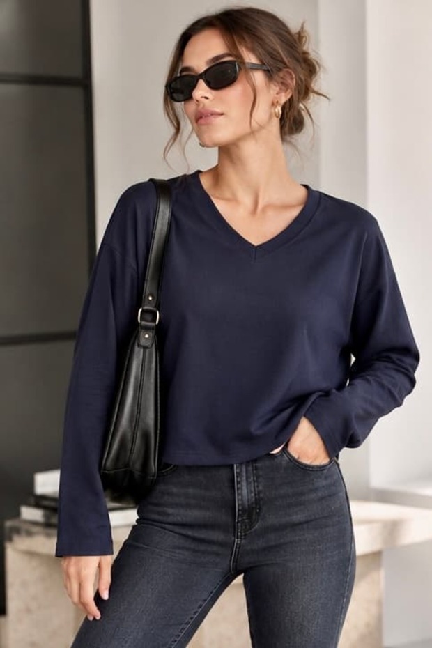 Thick-Textured Modal V-Neck Short Blouse MY3535