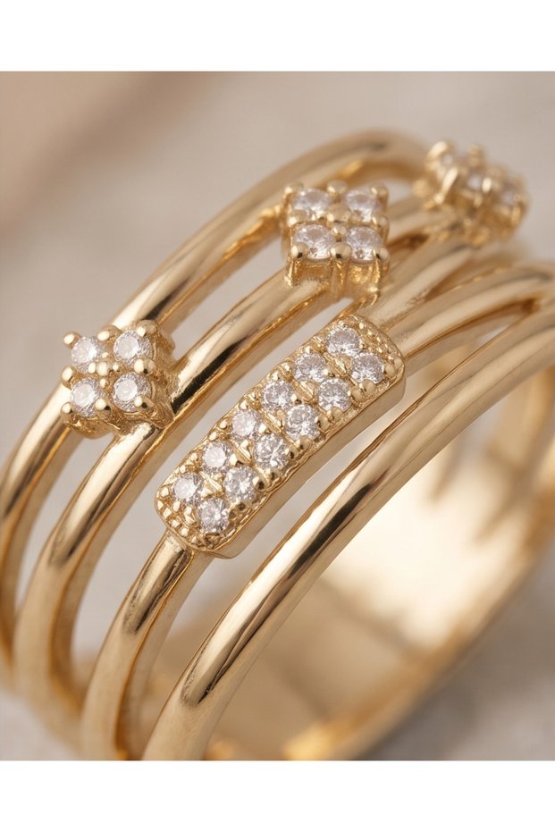 ASYMMETRICAL RING WITH ZIRCONIA STONES