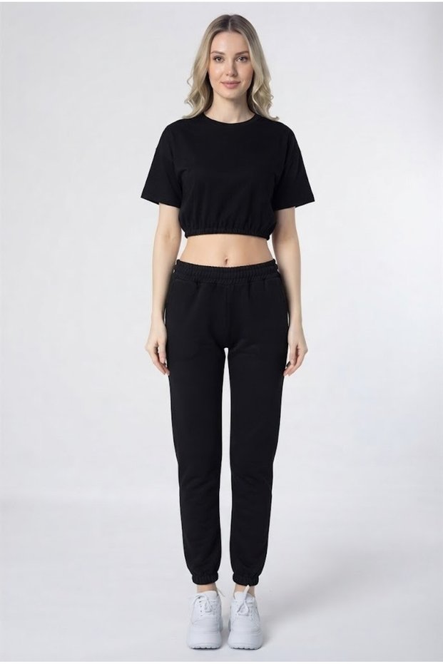Women's black pocket sweatpants with elasticated cuffs / 2-thread sweatpants - relaxed fit everyday activewear