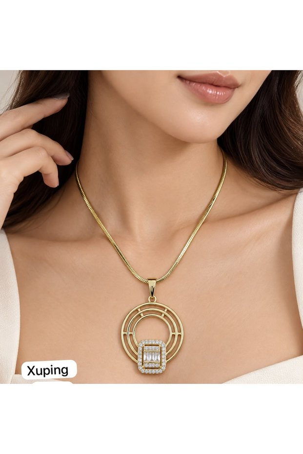 Xuping Baguette Stone Geometric Design Gold Necklace (60 cm)