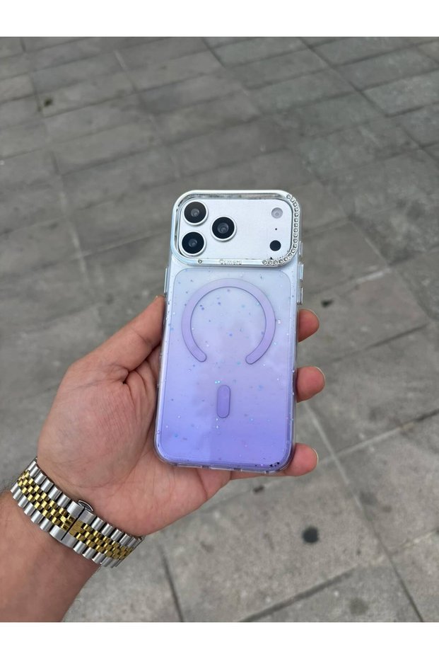 غطاء لهاتف Apple iPhone 15 Pro Max، باللون البنفسجي، مزين بخرز على شكل نجوم، مع خاصية MagSafe.