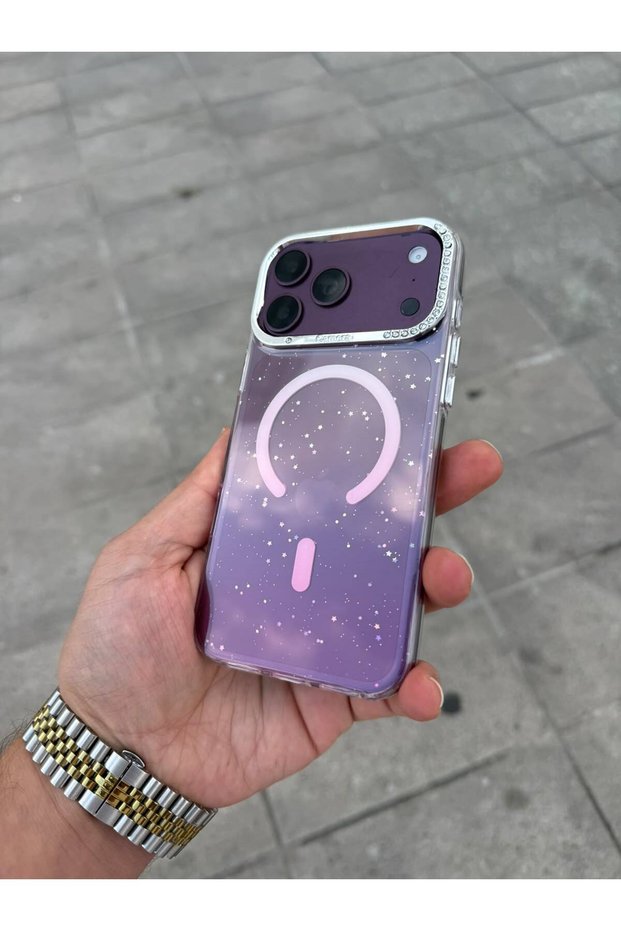 غطاء شفاف مزين بجليد النجوم وبريق لامع، متوافق مع هاتف Apple iPhone 15 Pro Max، مع ميزة MagSafe.