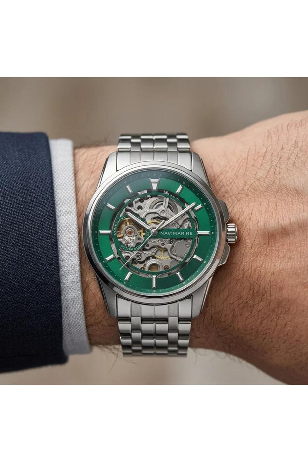 Steel Case, Silver-Toned, Green Dial, Automatic Men's Wristwatch Nvm2026-04