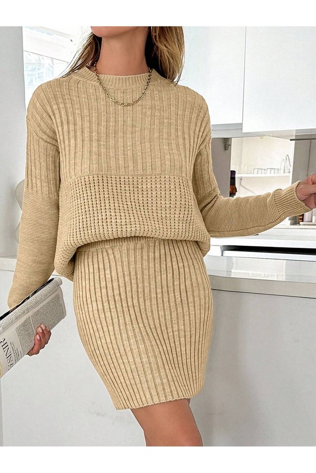 SET DE TRICOT CU FUSTĂ