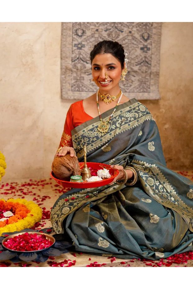 Women's Silk Woven Paithani Festival Saree with Rich Zari Pallu, Fall & Pico Stitched, and Unstitched Blouse Piece