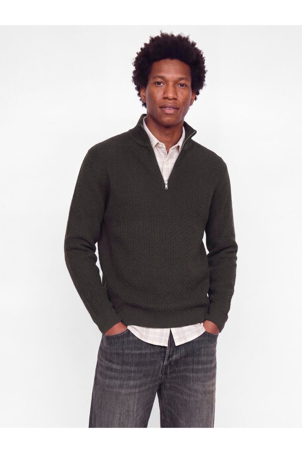 Men's Knit Sweater with Half-Zip, Mock Neck, Textured Knit, Long Sleeves, Ribbed Cuffs, Casual Winter Style, Regular Fit 12305683MRV