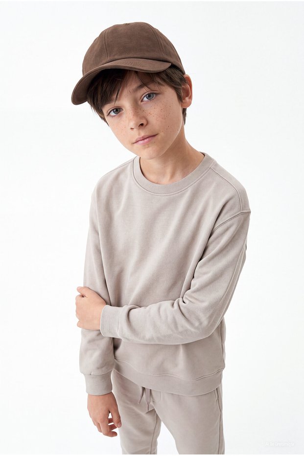Boys' Crew Neck, Drop-Shoulder Basic Sweatshirt
