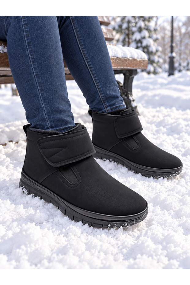 Black women's Orthopedic Sole 4-point boots