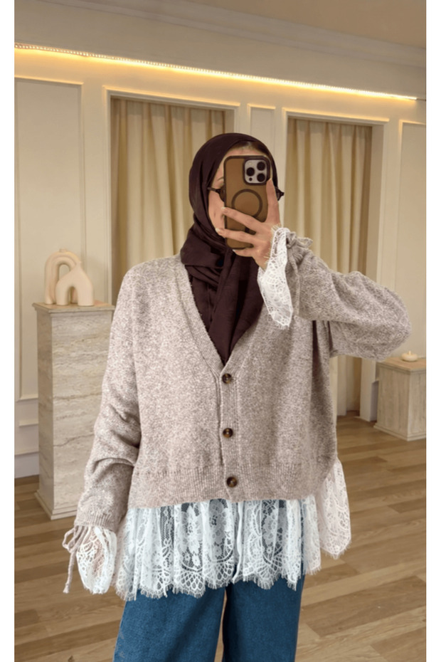 Cardigan with Ruched Sleeves and Lace Details - 8353 - Stone & White (ÖS)