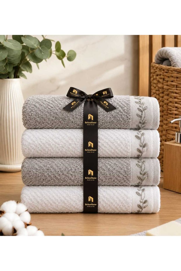 Foglia-Embroidered 4-Piece Towel Set for a Bride's Trousseau