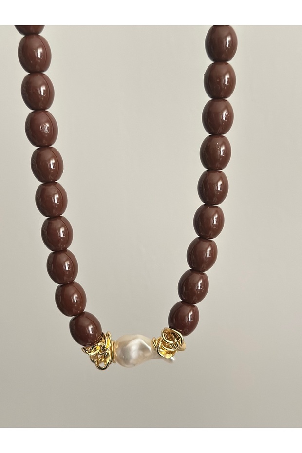 Beaded and pearl necklace—trendy necklace