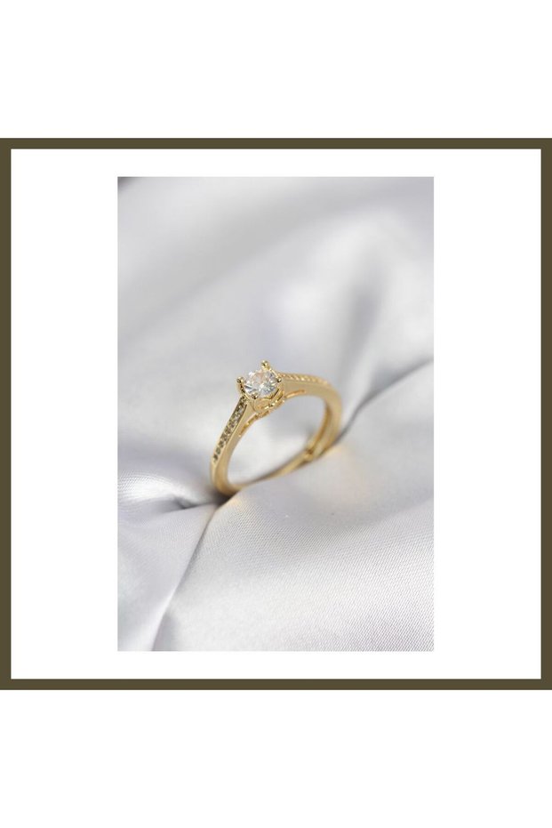 Women's Single-Layer Solitaire Ring with Gold-Colored Zircon, Model BX