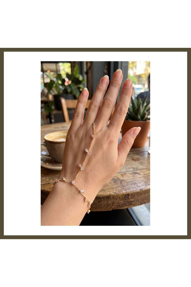 Gold-Colored Brass Shahmeran BX with Zircon Stones in a Leaf Design