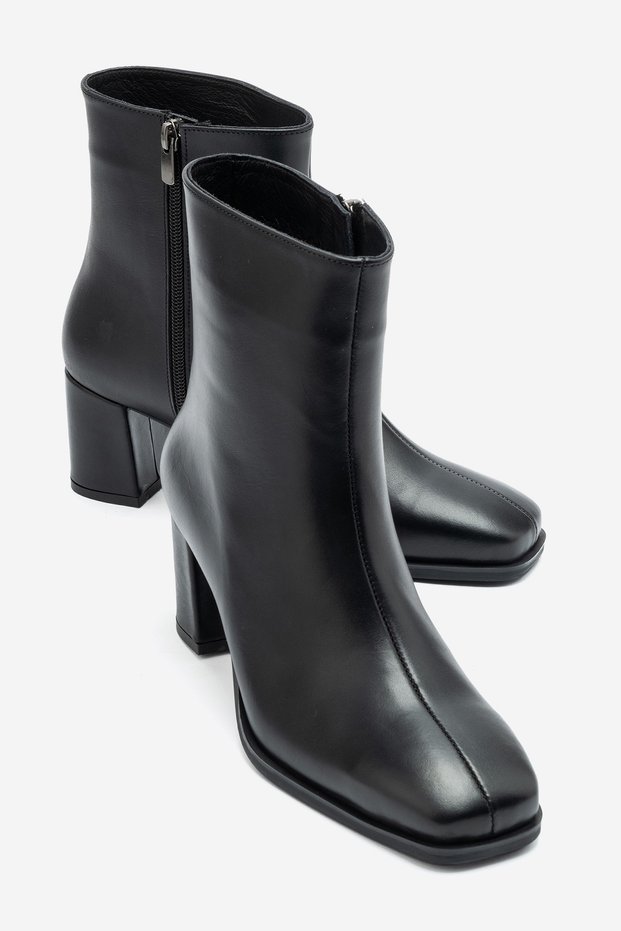 POURE Black Leather Women's Chunky-Heeled Boots with Thick Heel