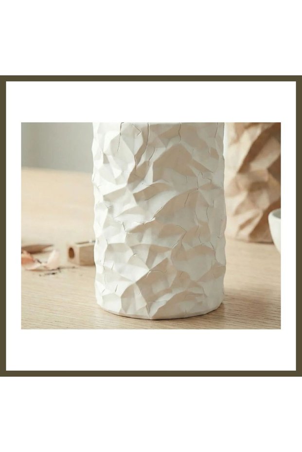 3D-Printed Crinkled Paper-Look Pencil Holder, Modern Desktop Organizer, Textured Pencil Holder BX