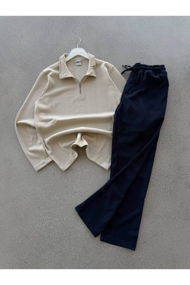 Men's Winter Beige and Navy Blue Sweatsuit with a Half-Zip