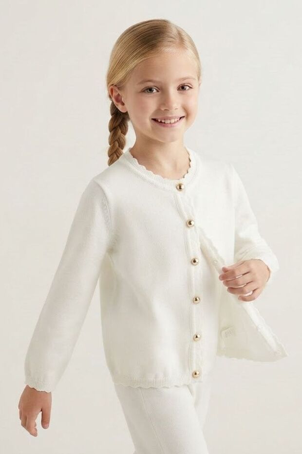 Knitted cardigan