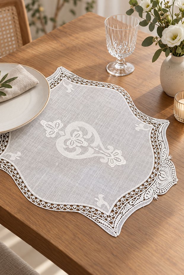 Sultan Embroidered Stain Resistant, Hassle-Free American-Style Placemat (35 x 45 cm)