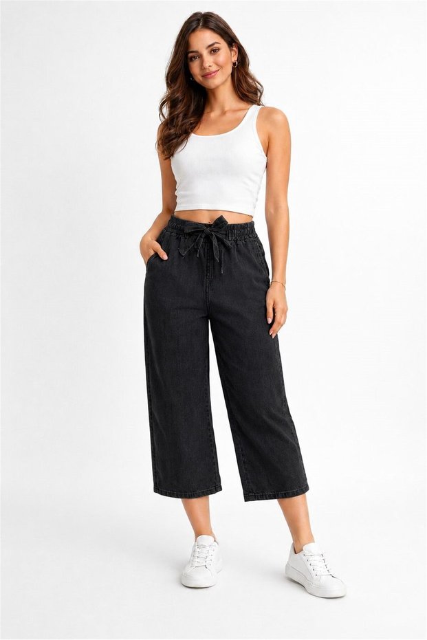 black capris