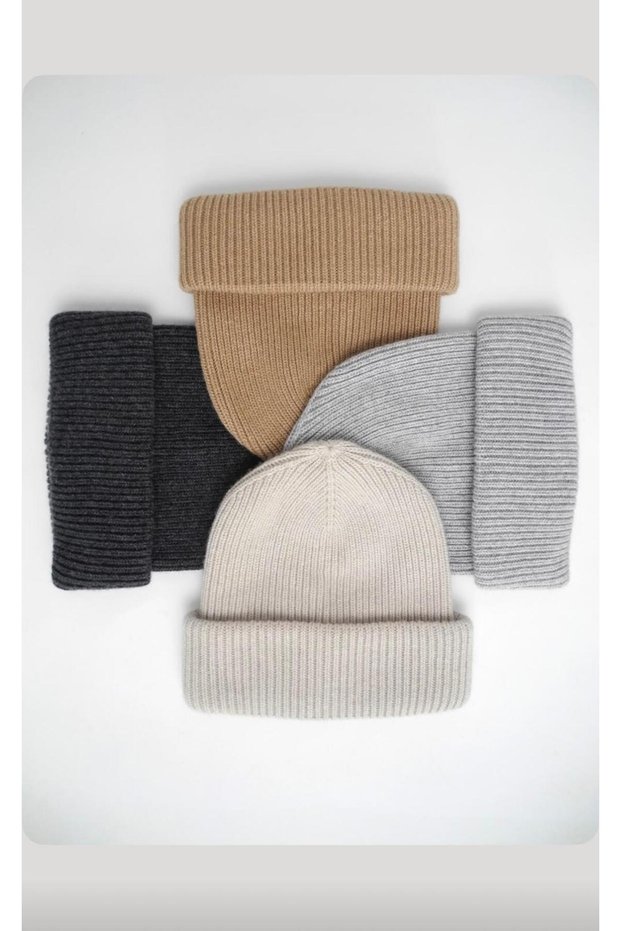 Unisex Foldable Beige-Smoked-Grey-White 4-Piece Beanie Set