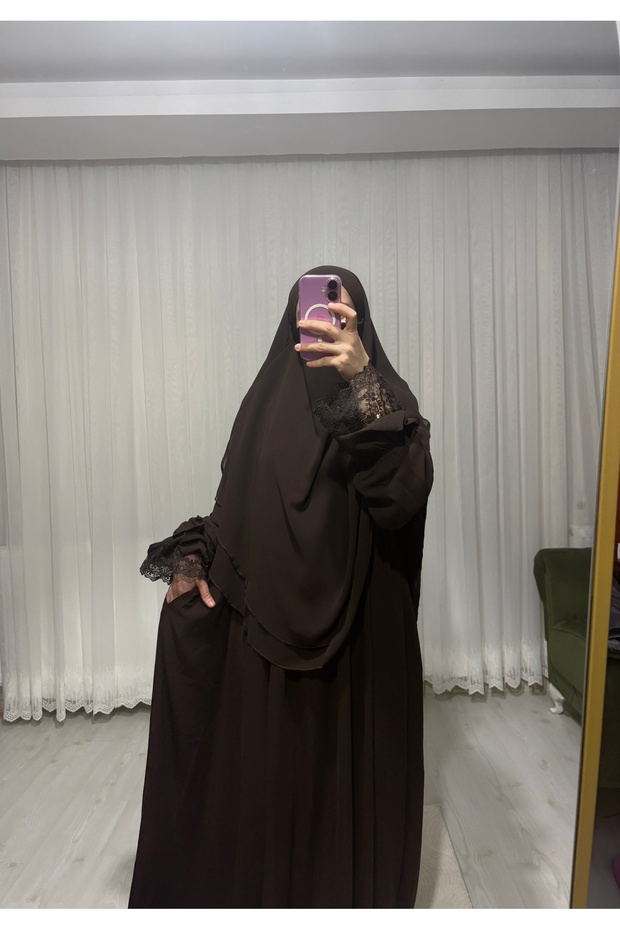 Lace Bow Hijab Set, Standard Size, Fits Sizes 40 to 50.