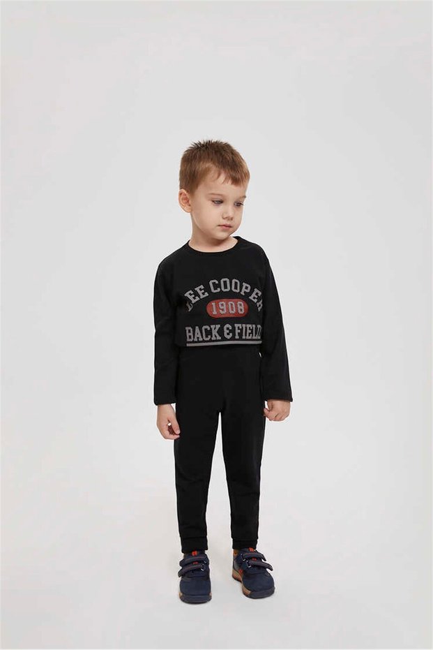 Flynn boys' sweatpants, black.
