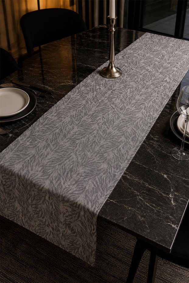 Galya Stain-Resistant, Wrinkle-Free Runner (40 X 140 cm)