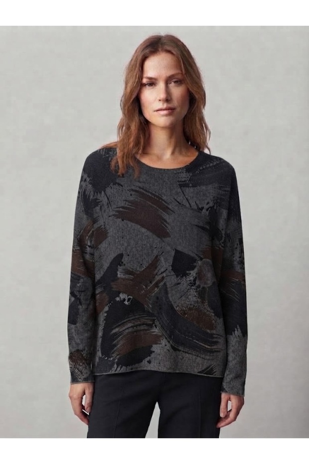 Women's Italian Round-Necked Long-Sleeved Knit Blouse with Brush Stroke Pattern