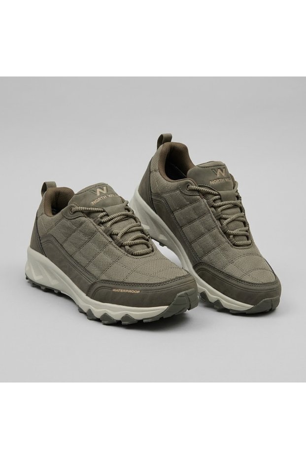 (North Wild) Phlon Lightweight Sole (Water-Resistant) Men's Casual Sneakers VIZON