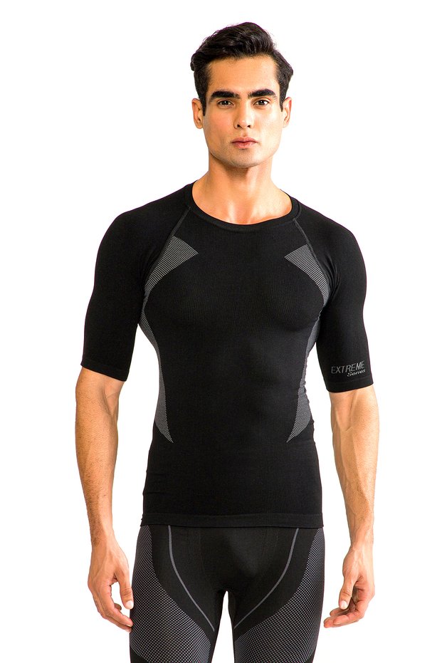 Extreme PP Men's seamless thermal T-Shirt BLACK—THIN THERMAL UNDERSHIRT, WARM, STRETCHY