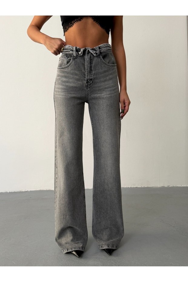 Women's High V-Cut, Pleated, Detailed Wide Leg Jeans