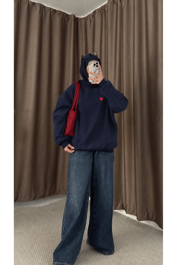 Embroidered Detail Basic Sweatshirt - 5203 - Navy Blue (Ös)