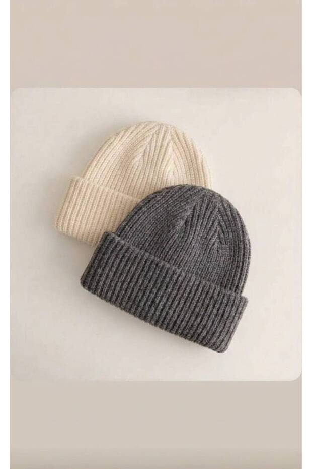 Unisex Foldable Cream-Gray 2-Piece Beanie Set.