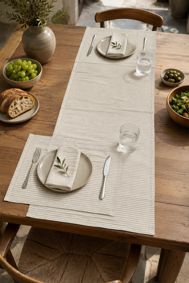 Lozano Stain Resistant, Hassle-Free American-Style Table Runner Set (3-Piece)