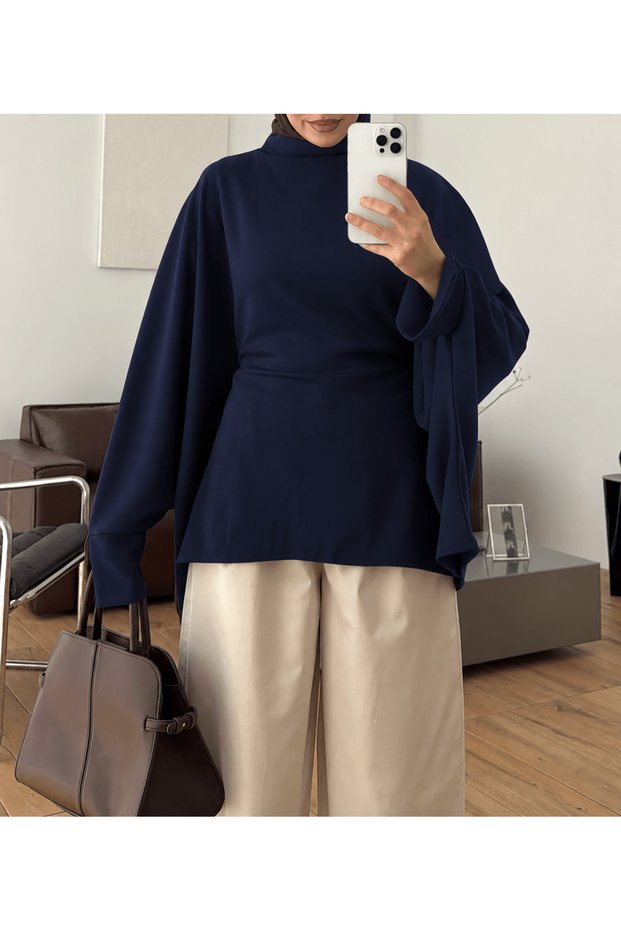 Short-Sleeved Batwing Blouse - 6198 - Navy Blue (ÖS)