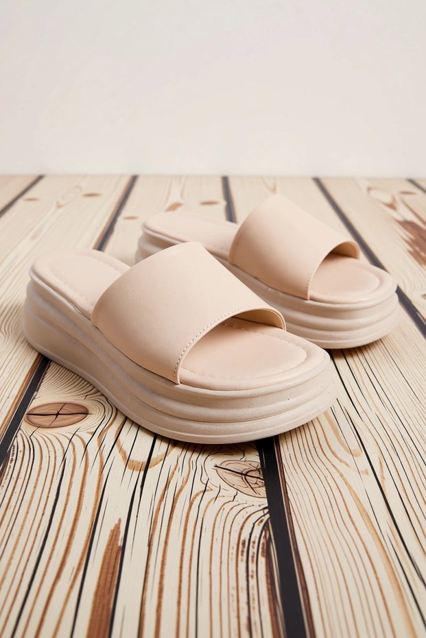 Women's Flat Heel, Thick Orthopedic Sole, Wide-Strap Platform Slippers with Lining for Everyday Use