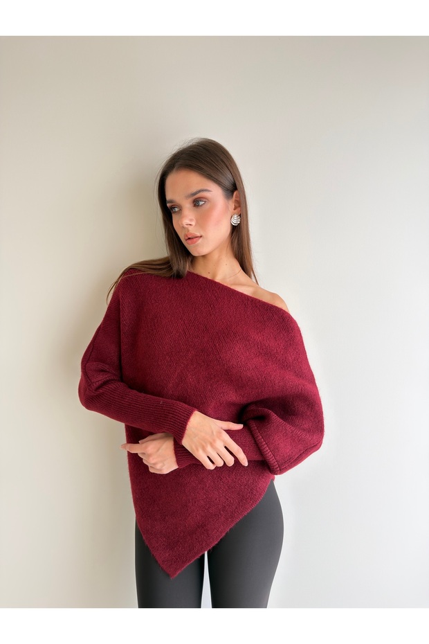 Asymmetrical Cut Boat Neck Ribbed Stylish Sweater
