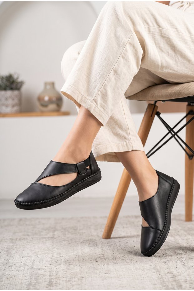 Women's Genuine Leather Open-Sided Elastic-Banded Stitched Comfort Slip-On Shoes