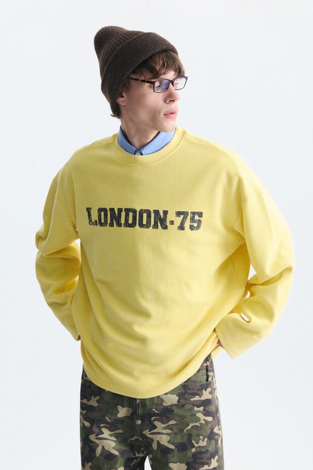 Textured London-Printed Sweatshirt