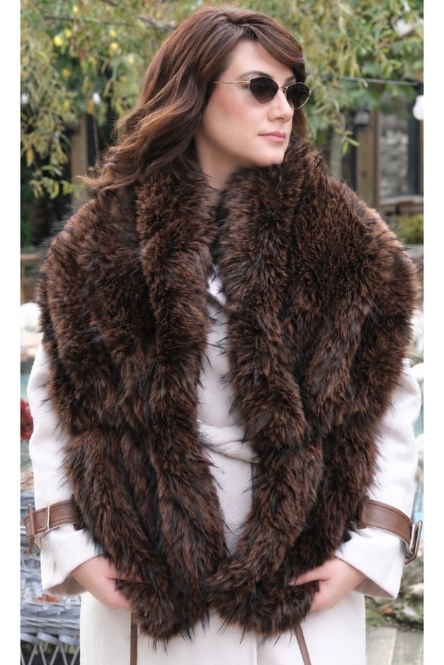 Brown Fur-Trimmed Plush Shawl