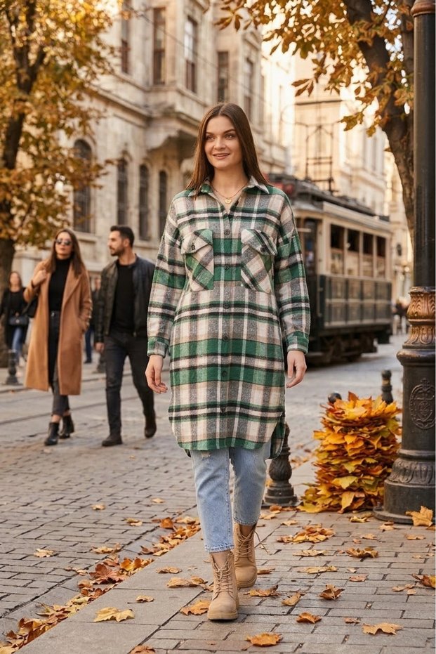 Women's Green-Beige Plaid Long Shirt-Style Jacket – Oversized Tunic with Two Pockets and a Lumberjack Print