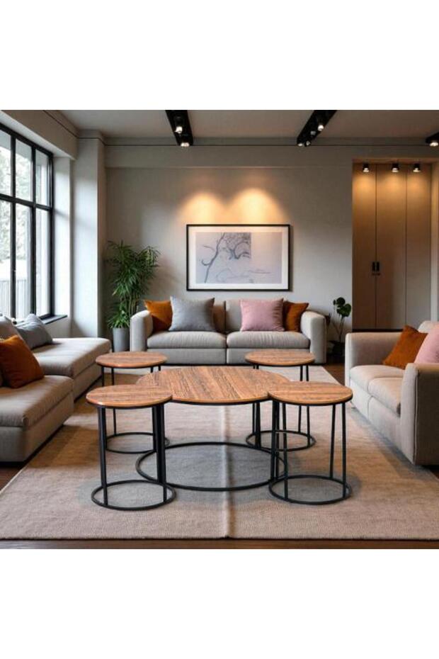 طقم طاولة أريكة مستديرة بلون بني فاتح بتصميم موفر للمساحة
